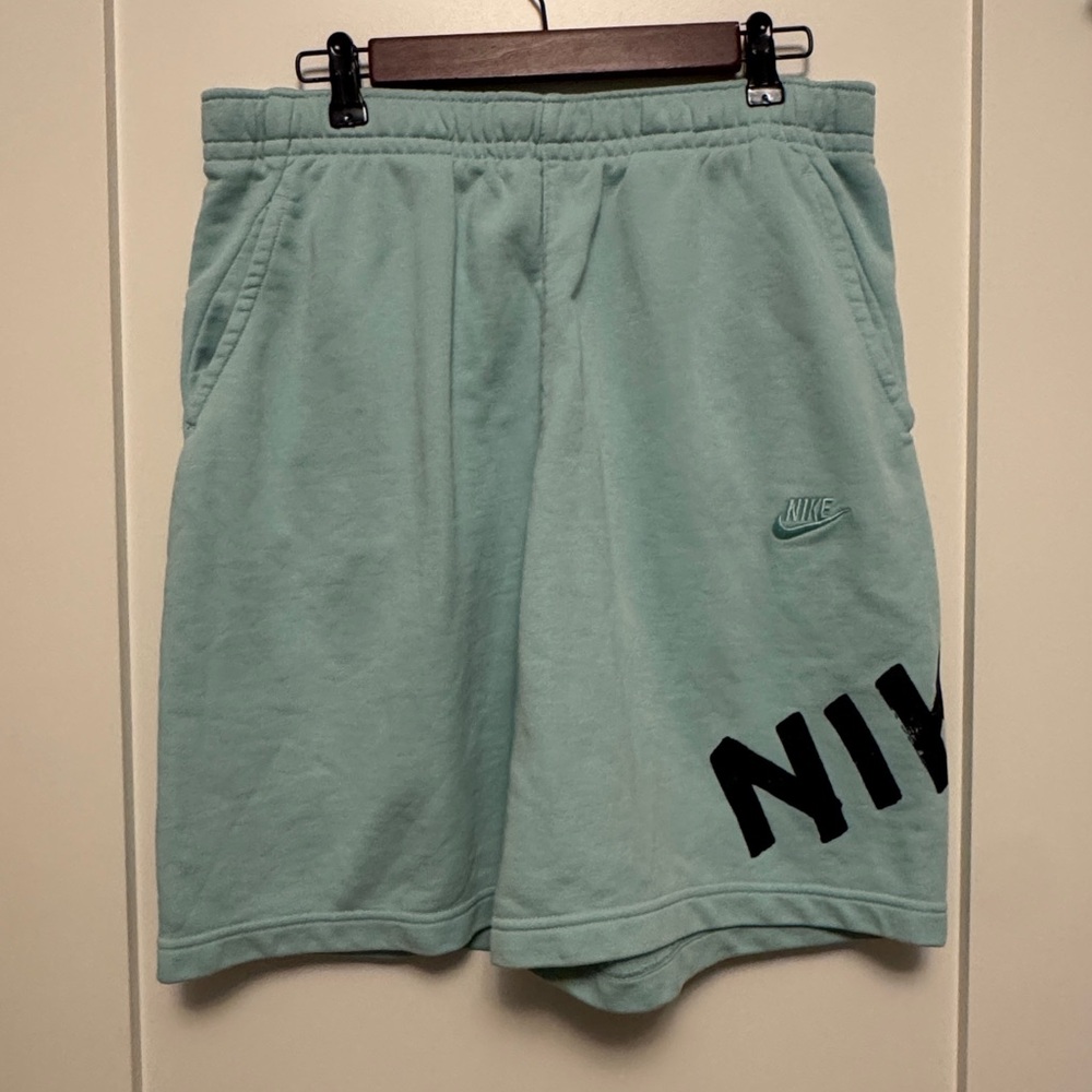 Nike Men's Sportswear French Terry Fleece Shorts Large